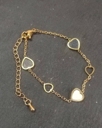 2   βραχιολι καρδιες ρητινη (1)